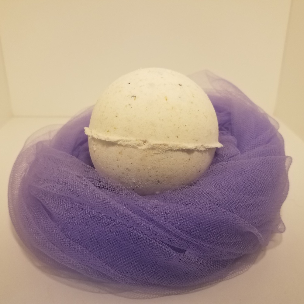 8oz Lavender Oatmeal Uncolored Bath Bomb